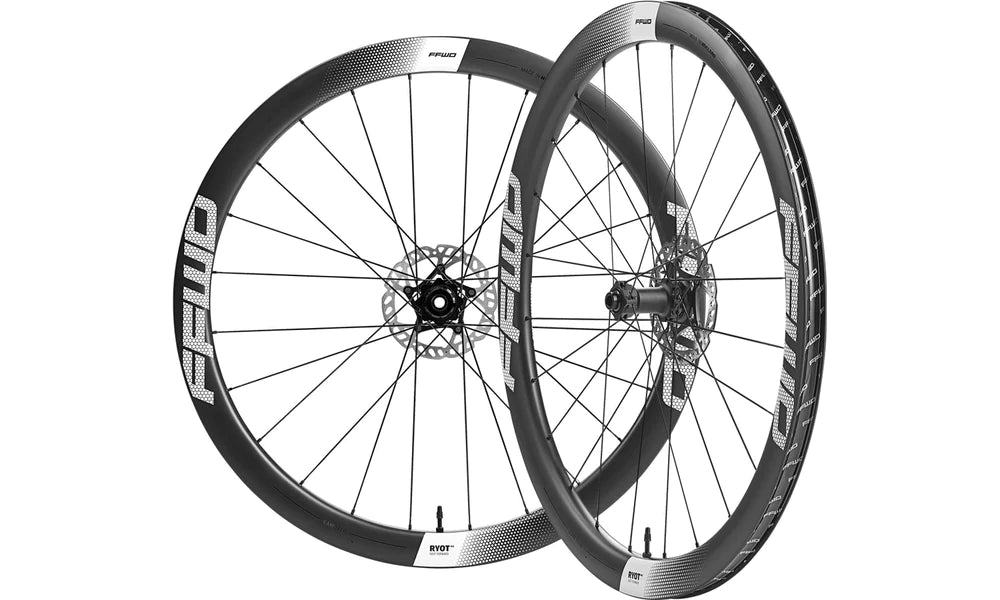 FFWD - WHEELSET - RYOT 44 - DISC BRAKE - WHITE DECALS